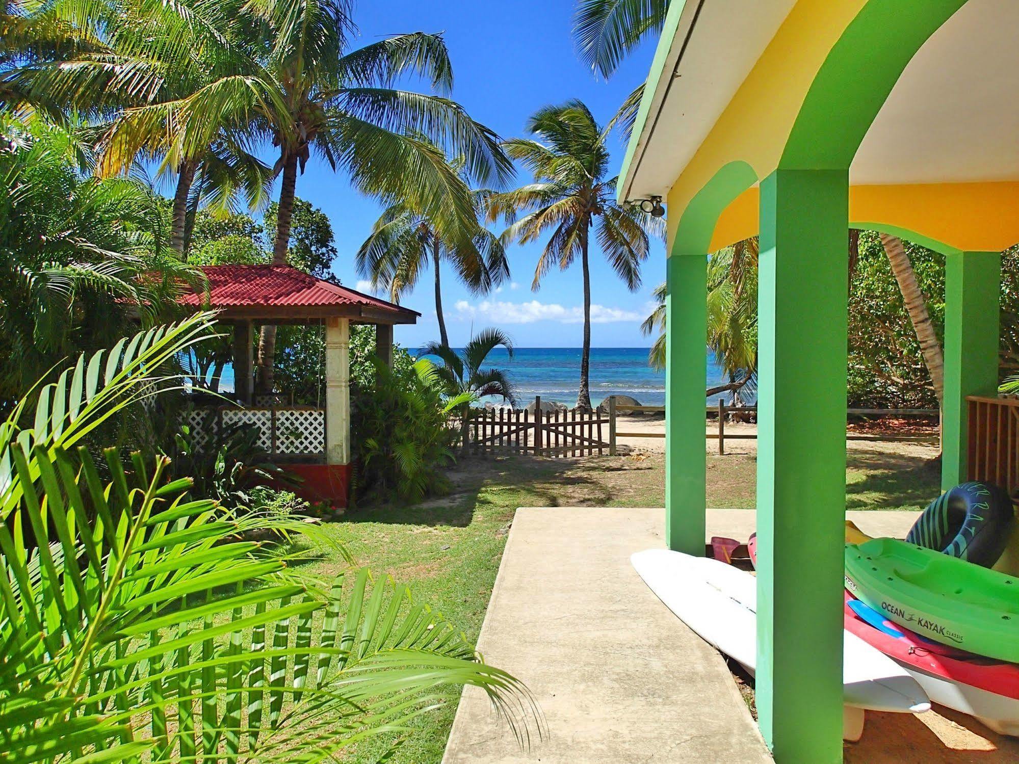 Ababor Suites Guesthouse Vieques Exterior photo